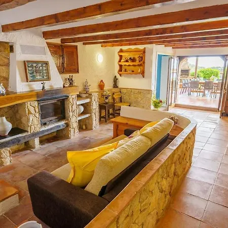 Mitjorn Cala Canyelles * يوريت دي مار