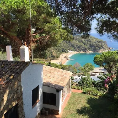 Mitjorn Cala Canyelles فيلة