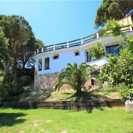 Mitjorn Cala Canyelles يوريت دي مار